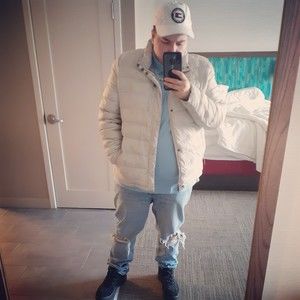 Meet your Posher, Mara.